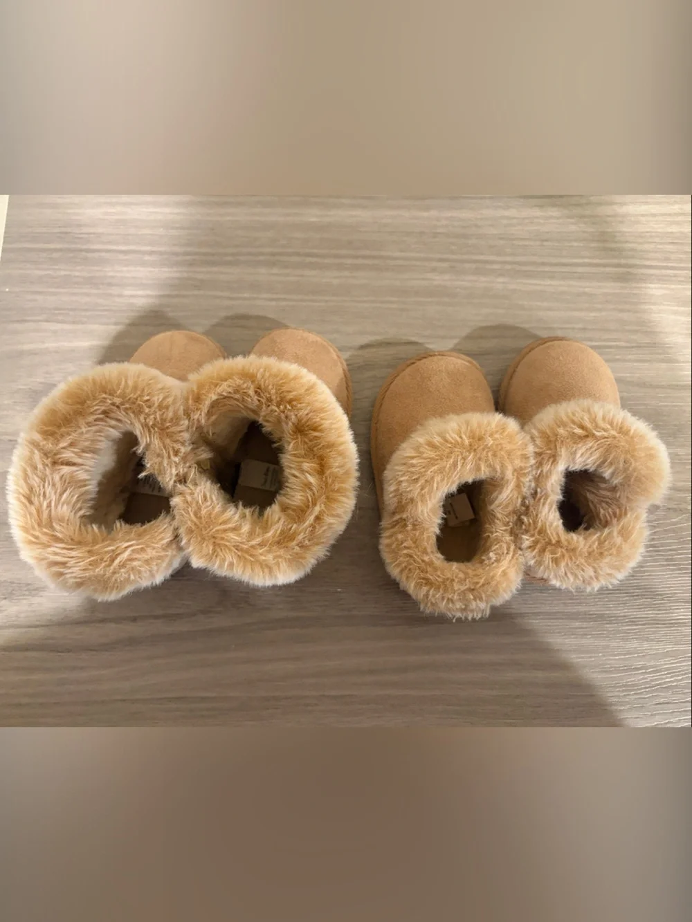 Toddler Cozy Faux-Fur Tan Boots size 3. Ankle boots and Mid Boots